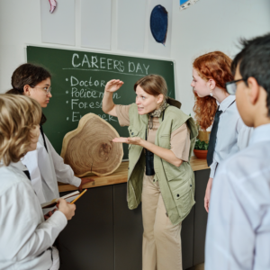 التوجيه المهني والتدريب الخاص